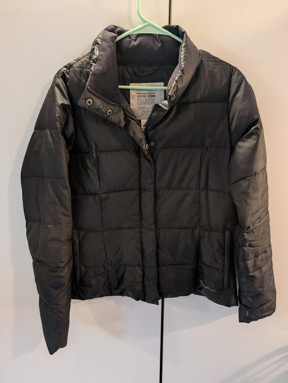 Eddie Bauer Womans Medium Black Quilted Goose Down Puffer Jackete